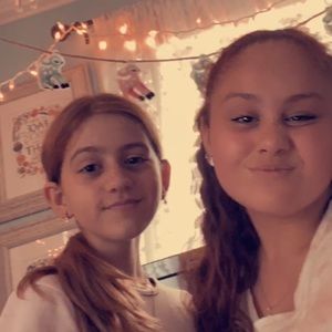 Meet your Posher, Rebecca & emerson